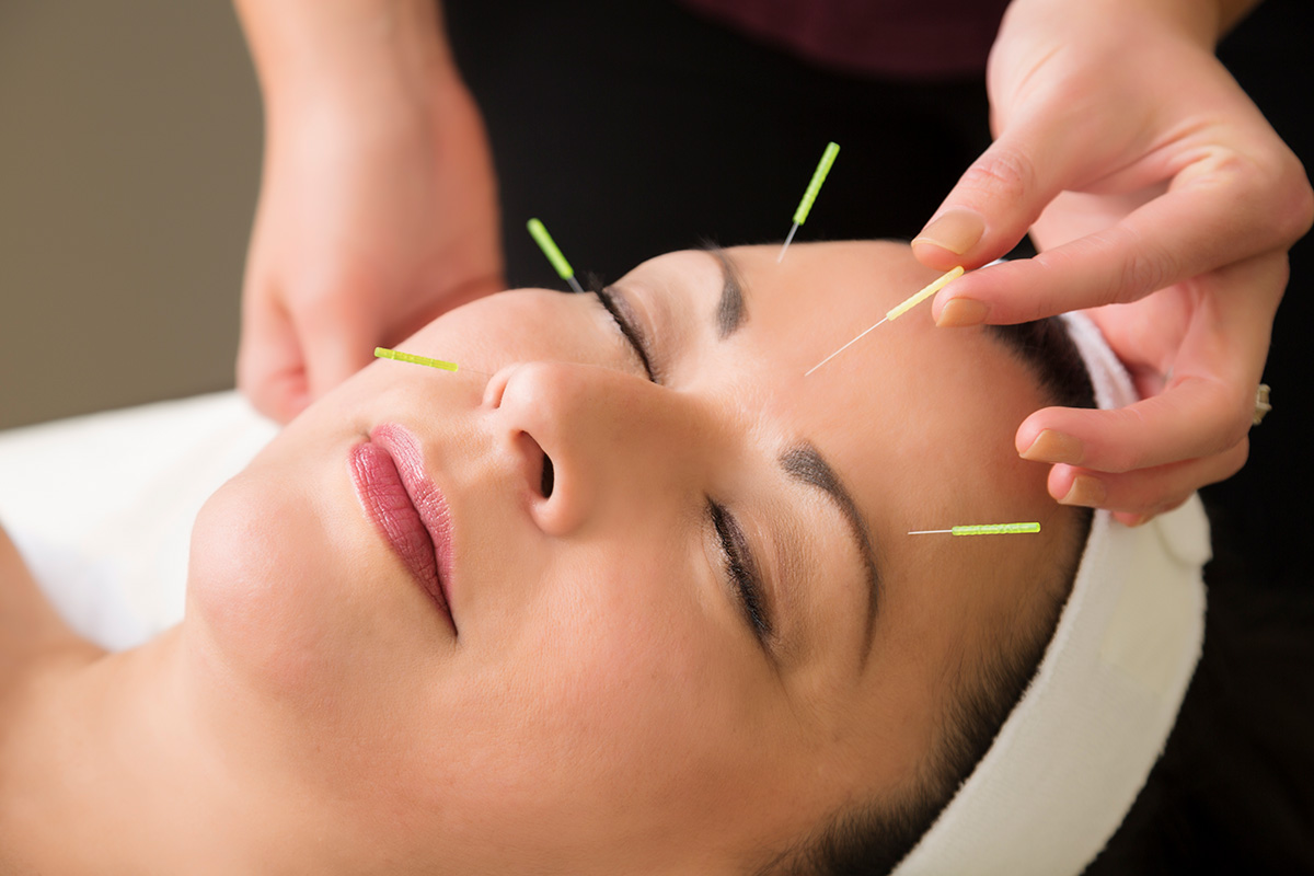 Acupuncture Facial Massage